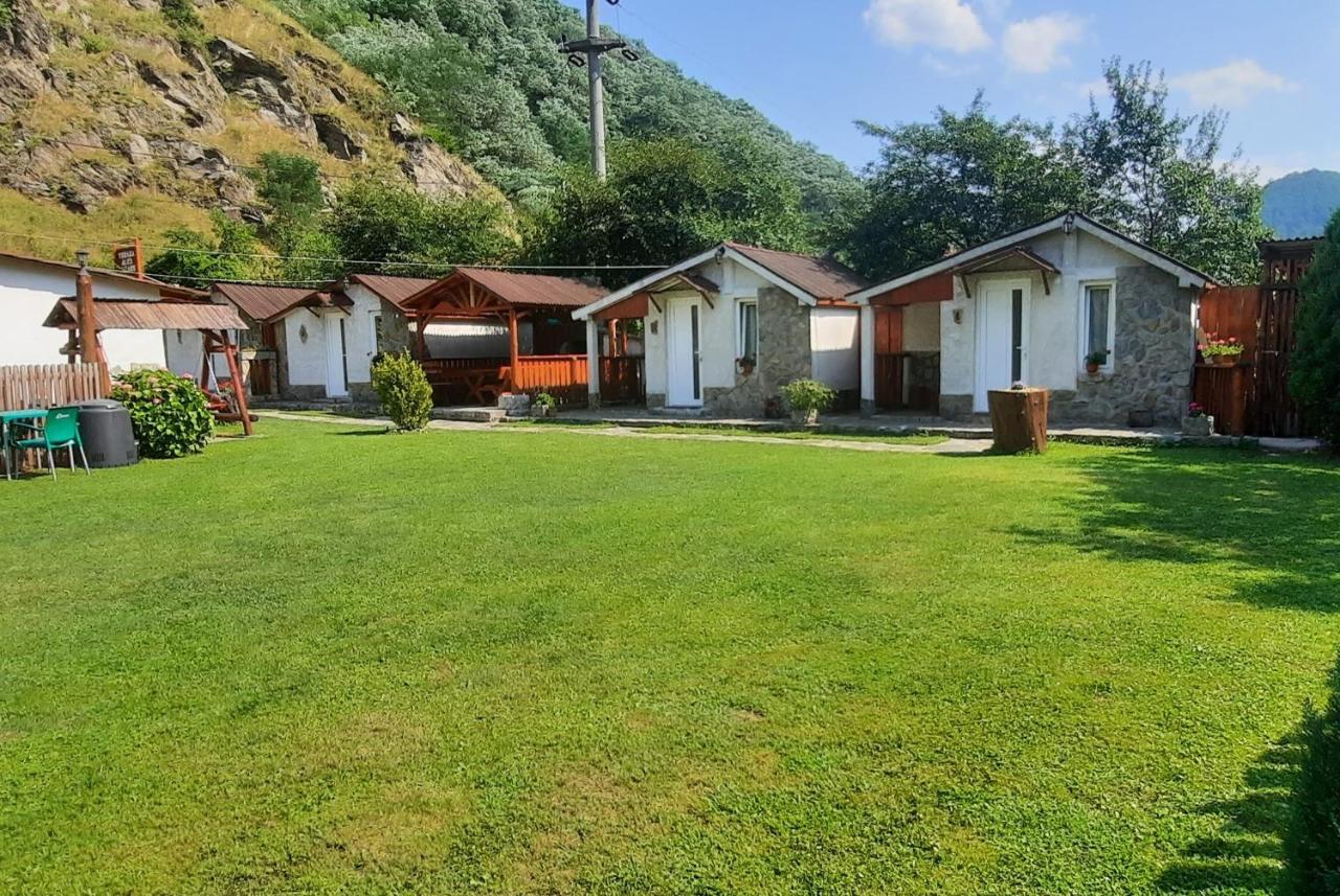 Cabanute Alex Vila Capalna Exterior foto